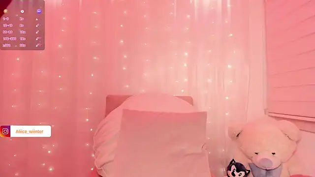 Alice winter  online show from 11-10-25, 07:08