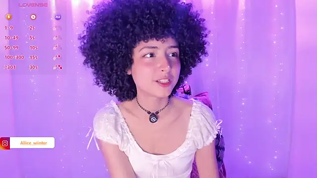 Snapshot of Alice_winter_ chatting on 12-29-24, 10:25 Alice winter online show from 12-29-24, 10:25