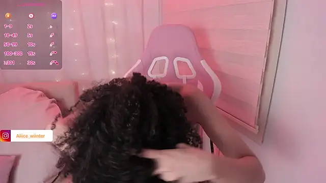 Alice winter  online show from 03-25-26, 06:07