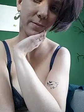 Snapshot of Loona-Lexxington chatting on 03-21-25, 04:07 Loona-Lexxington online show from 03-21-25, 04:07