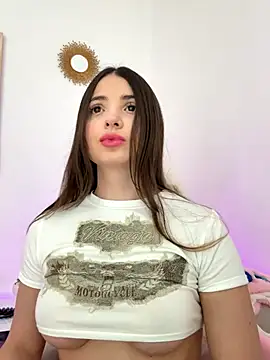 Ashleyjenner  online show from 10-01-25, 07:51