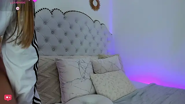 Ashleyjenner  online show from 03-17-25, 10:29