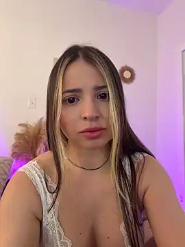 Ashleyjenner  online show from 04-12-26, 02:31