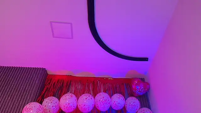 hot dione online show from 02-13-26, 07:14