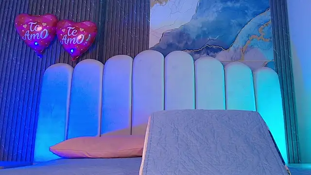 hot dione online show from 02-24-26, 07:15