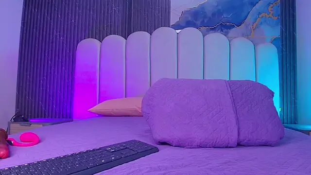 hot dione online show from 04-07-26, 07:15