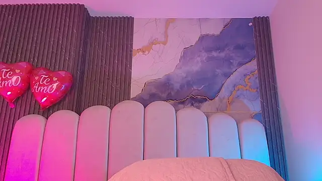 hot dione online show from 02-23-26, 07:25