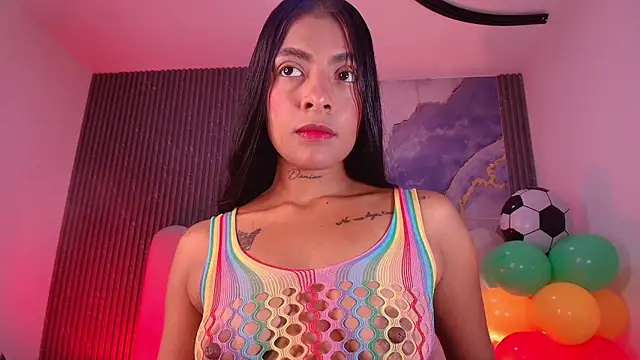 Snapshot of hot_dione chatting on 06-19-26, 07:20 hot dione online show from 06-19-26, 07:20