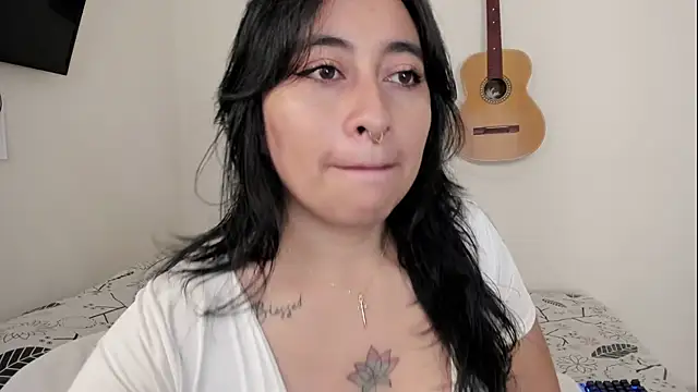 LisaHadwin online show from 05-10-26, 03:03