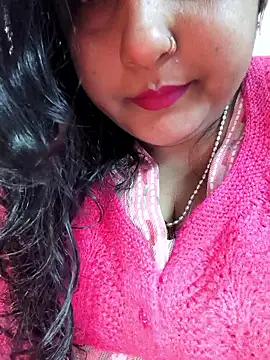 Snapshot of MohiniBhabhi chatting on 01-06-26, 08:18 MohiniBhabhi online show from 01-06-26, 08:18