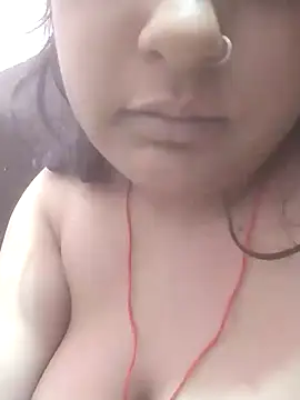 Snapshot of MohiniBhabhi chatting on 12-08-24, 03:40 MohiniBhabhi online show from 12-08-24, 03:40