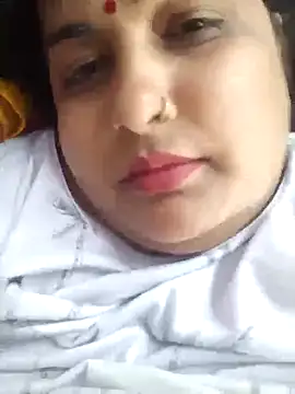 Snapshot of MohiniBhabhi chatting on 03-09-25, 06:54 MohiniBhabhi online show from 03-09-25, 06:54