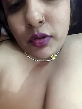 Snapshot of MohiniBhabhi chatting on 12-15-25, 10:32 MohiniBhabhi online show from 12-15-25, 10:32