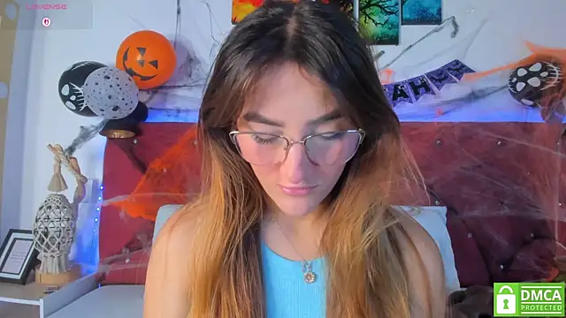 Ruth harvey  online show from 10-24-25, 01:43