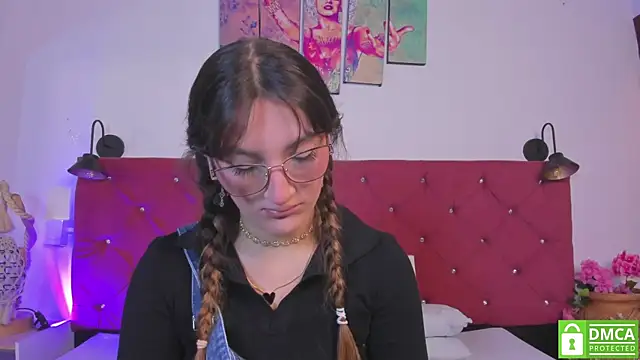 Ruth harvey  online show from 07-21-26, 01:56