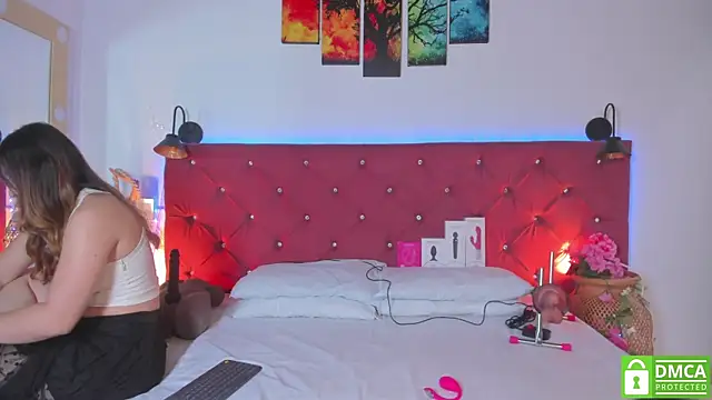 Ruth harvey  online show from 04-08-26, 01:56