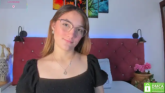 Ruth harvey  online show from 10-20-25, 01:22
