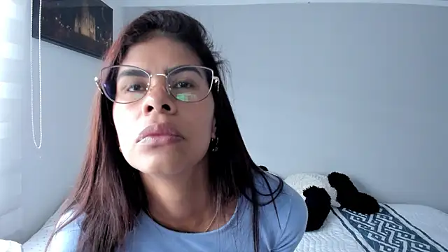 Snapshot of karlina_charlotte1 chatting on 03-02-25, 12:14 karlina charlotte1 online show from 03-02-25, 12:14
