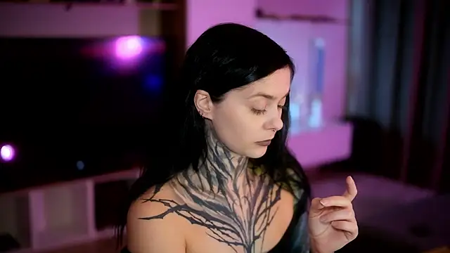 Snapshot of AcidPie chatting on 10-17-25, 06:53 AcidPie online show from 10-17-25, 06:53