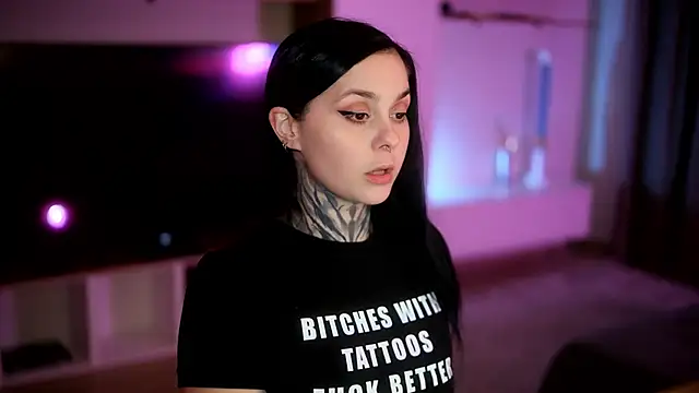 Snapshot of AcidPie chatting on 10-21-25, 08:08 AcidPie online show from 10-21-25, 08:08