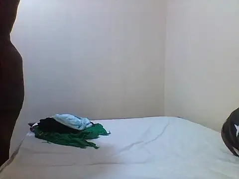 Snapshot of princess-cutie12 chatting on 03-28-26, 06:53 princess-cutie12 online show from 03-28-26, 06:53