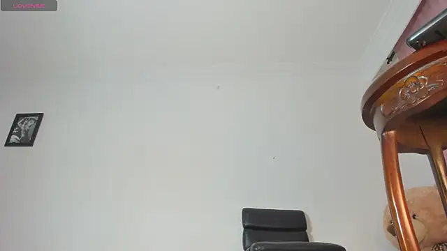 Snapshot of Alex_Keit chatting on 07-05-26, 04:47 Alex Keit online show from 07-05-26, 04:47