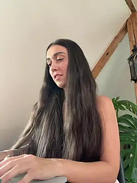 Snapshot of emiliasommer chatting on 07-13-26, 02:16 emiliasommer online show from 07-13-26, 02:16