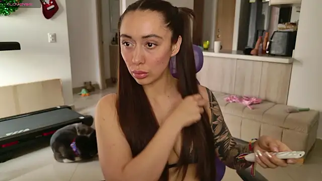 emiliasommer online show from 02-03-26, 01:38