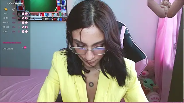 Mei Kelly online show from 01-23-25, 07:07