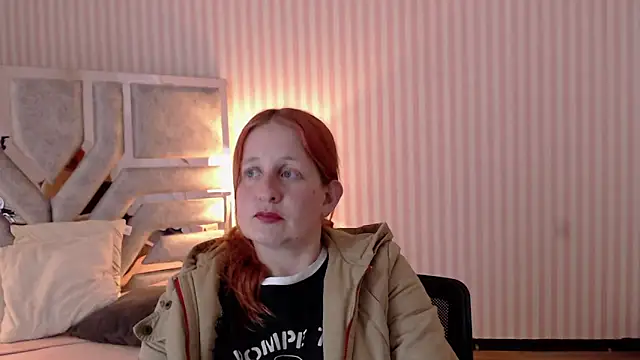 ViioletaMora online show from 03-18-25, 02:29