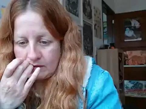 Snapshot of ViioletaMora chatting on 06-18-26, 07:41 ViioletaMora online show from 06-18-26, 07:41