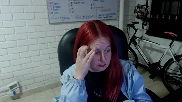 ViioletaMora online show from 03-03-25, 10:52