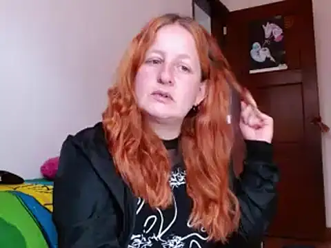 ViioletaMora online show from 11-16-25, 10:02