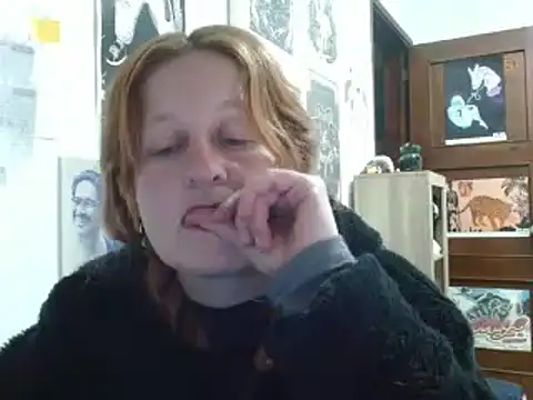 Snapshot of ViioletaMora chatting on 07-27-26, 03:02 ViioletaMora online show from 07-27-26, 03:02