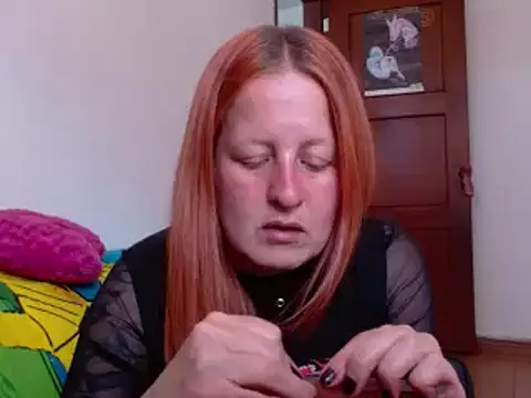 ViioletaMora online show from 10-24-25, 05:56