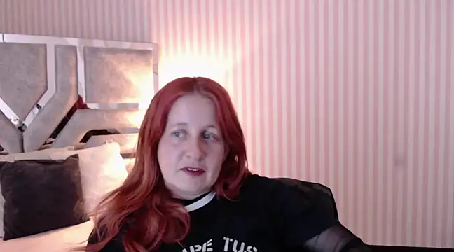 ViioletaMora online show from 03-10-25, 11:27