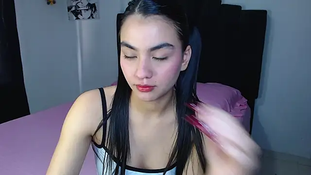 Snapshot of Ariel_Zeo1 chatting on 05-14-26, 07:44 Ariel Zeo1 online show from 05-14-26, 07:44