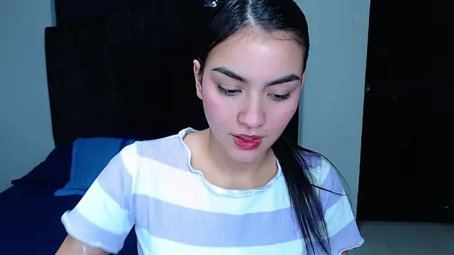 Ariel Zeo1 online show from 03-26-26, 07:12