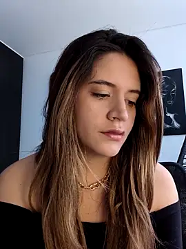 maliciaworld online show from 10-16-25, 06:38