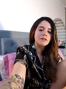 maliciaworld online show from 12-23-25, 02:22