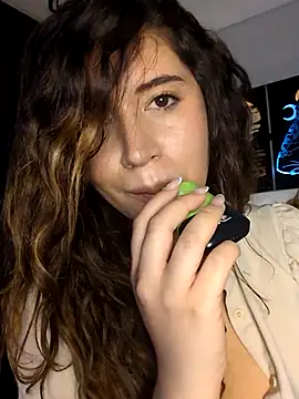 maliciaworld online show from 04-18-26, 07:07