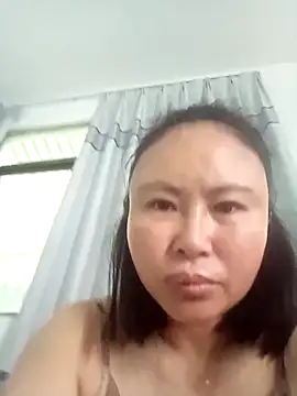 Snapshot of xiaoxuer chatting on 05-15-26, 03:15 xiaoxuer online show from 05-15-26, 03:15