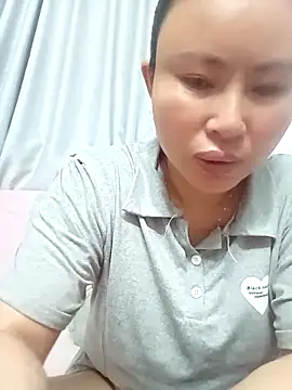 Snapshot of xiaoxuer chatting on 06-18-26, 09:42 xiaoxuer online show from 06-18-26, 09:42