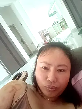 Snapshot of xiaoxuer chatting on 05-10-26, 04:05 xiaoxuer online show from 05-10-26, 04:05