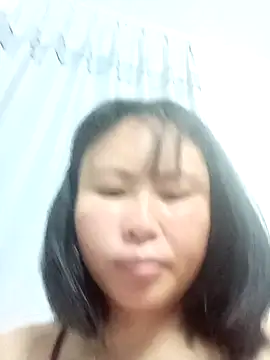 Snapshot of xiaoxuer chatting on 05-17-26, 09:37 xiaoxuer online show from 05-17-26, 09:37