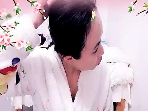 Snapshot of xiaoxuer chatting on 02-18-25, 04:48 xiaoxuer online show from 02-18-25, 04:48