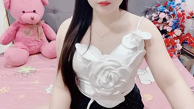 Funikio online show from 02-23-26, 01:51