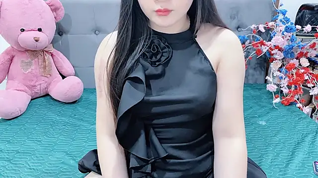 Funikio online show from 04-13-26, 02:37