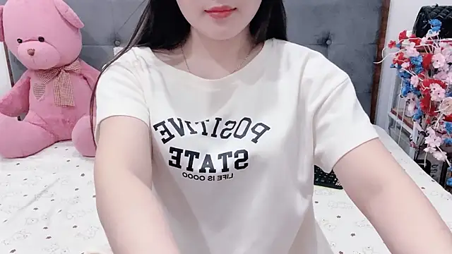 Snapshot of Funikio chatting on 06-07-26, 02:06 Funikio online show from 06-07-26, 02:06