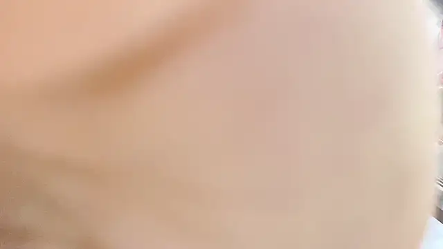 Snapshot of Funikio chatting on 06-05-26, 01:21 Funikio online show from 06-05-26, 01:21